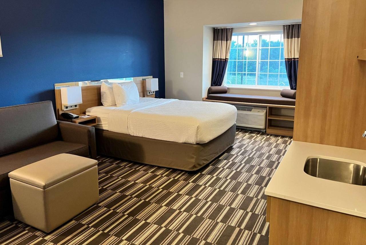 Microtel Inn & Suites By Wyndham Fountain Fort Carson Dış mekan fotoğraf