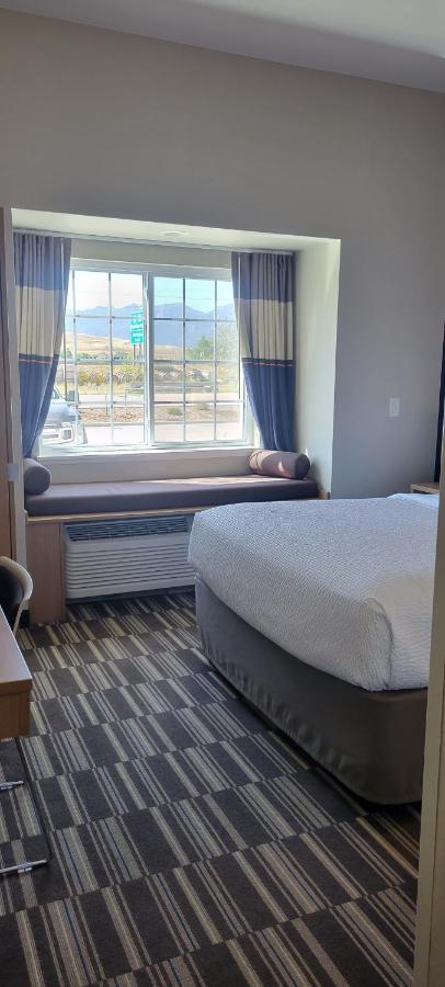 Microtel Inn & Suites By Wyndham Fountain Fort Carson Dış mekan fotoğraf