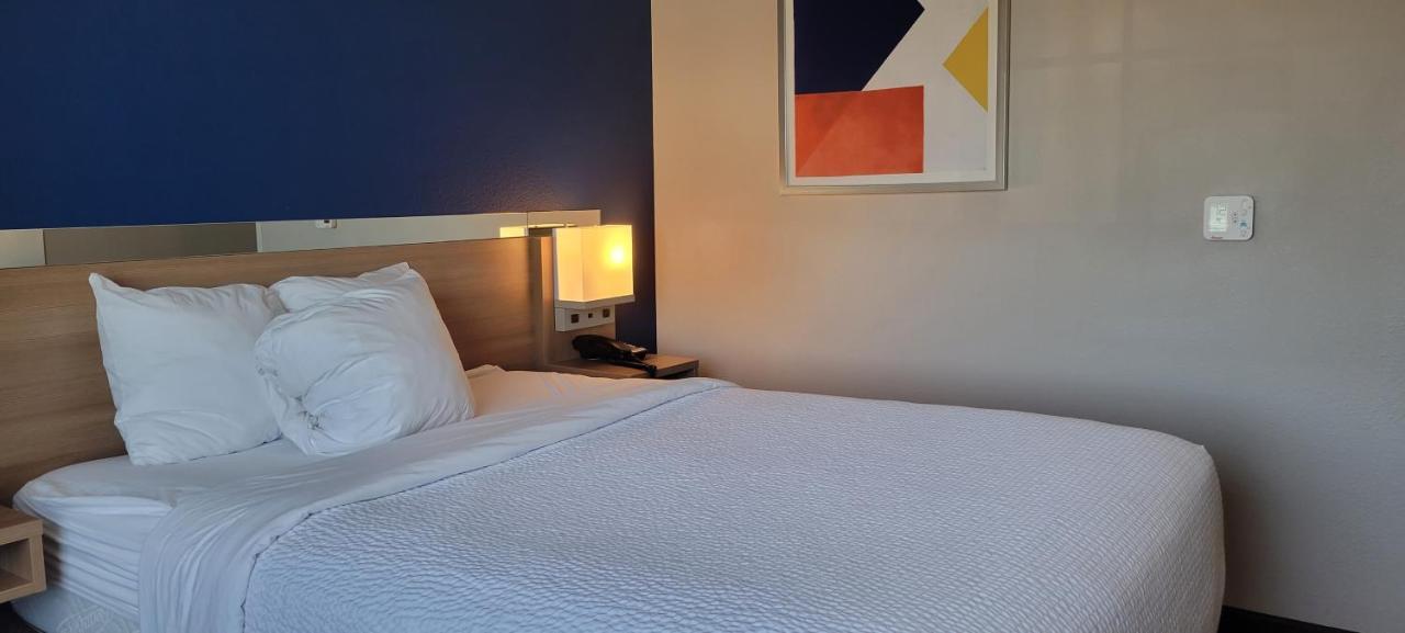 Microtel Inn & Suites By Wyndham Fountain Fort Carson Dış mekan fotoğraf