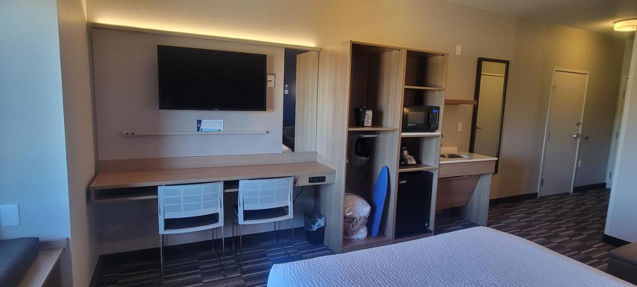 Microtel Inn & Suites By Wyndham Fountain Fort Carson Dış mekan fotoğraf